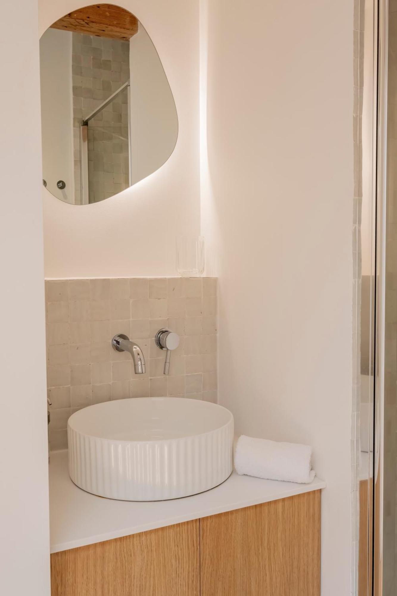 Appartement Cosy Au Coeur Des Chartrons Bordeaux Exteriör bild