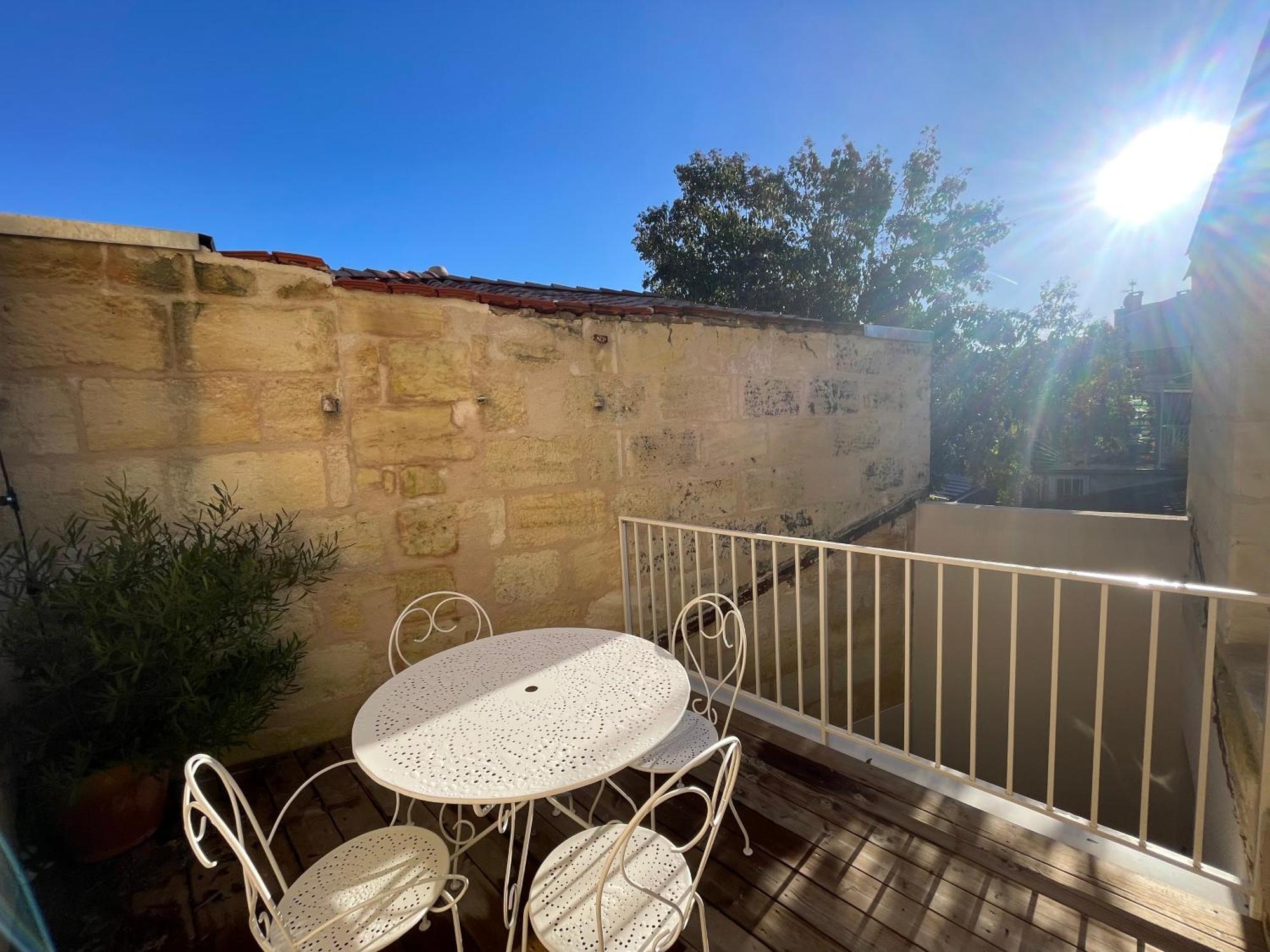 Appartement Cosy Au Coeur Des Chartrons Bordeaux Exteriör bild